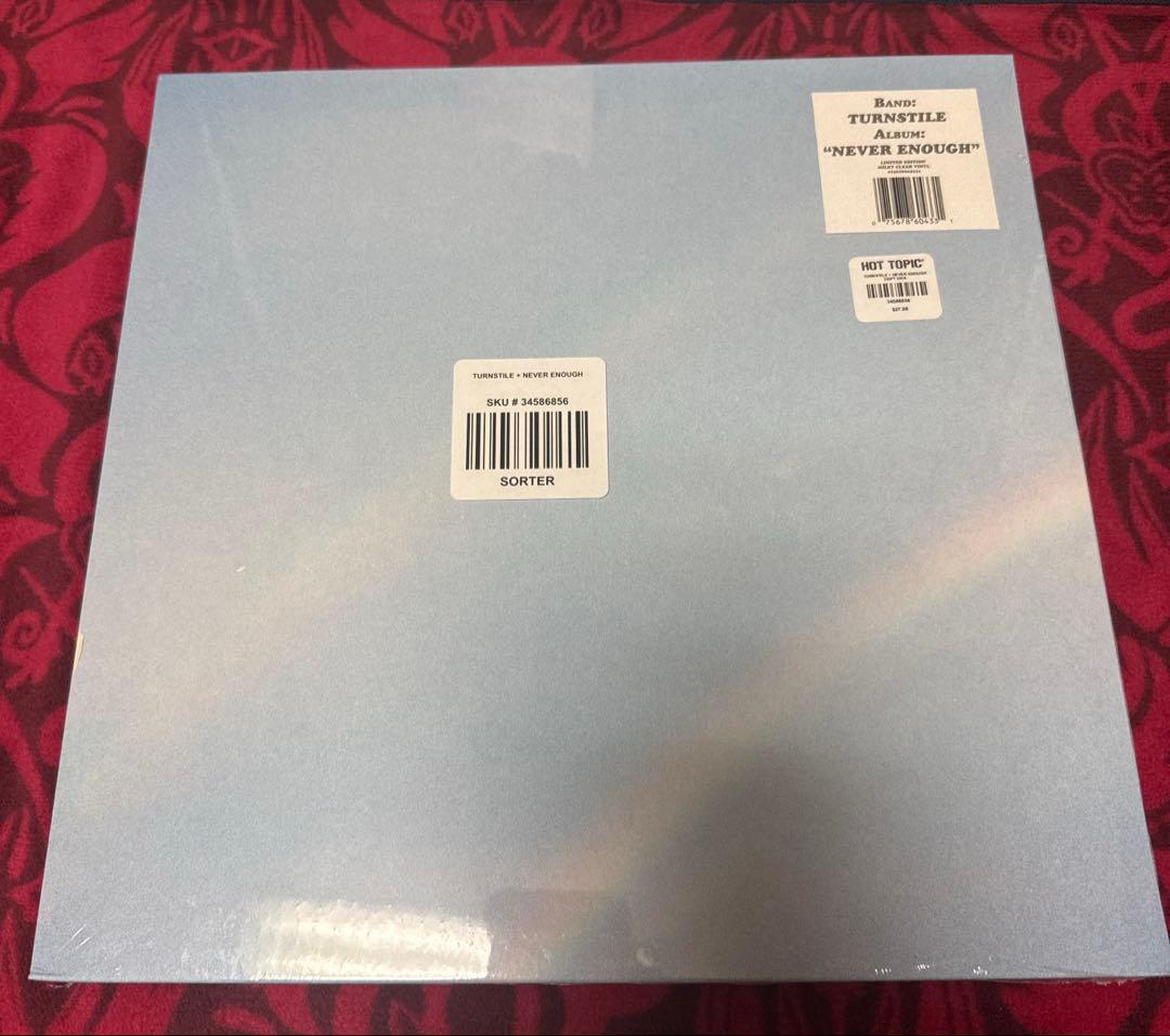 Hot Topic限定　NEVER ENOUGH レコード