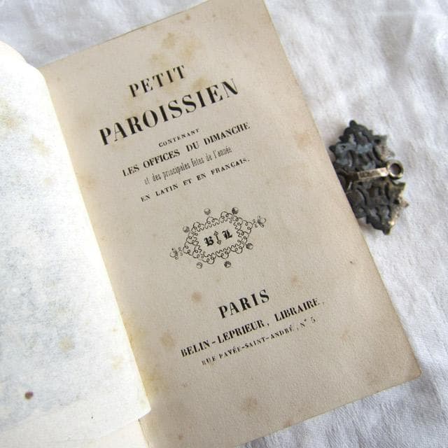 フランスアンティーク 祈祷書 ベルベット 花彫 金具19世紀 聖書