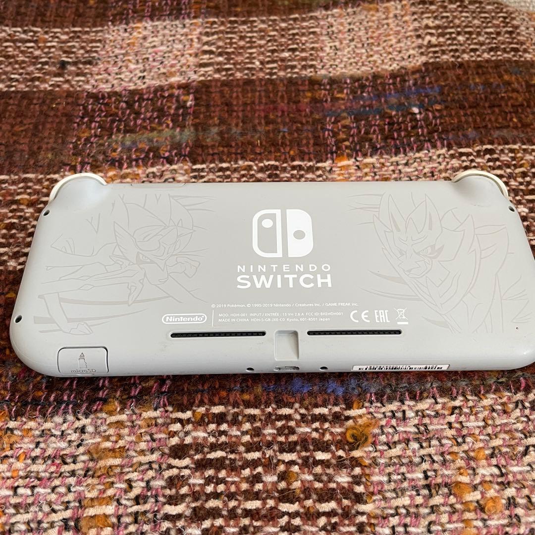 Nintendo Switch Lite ザシアン　ザマゼンタポケモンデザイン