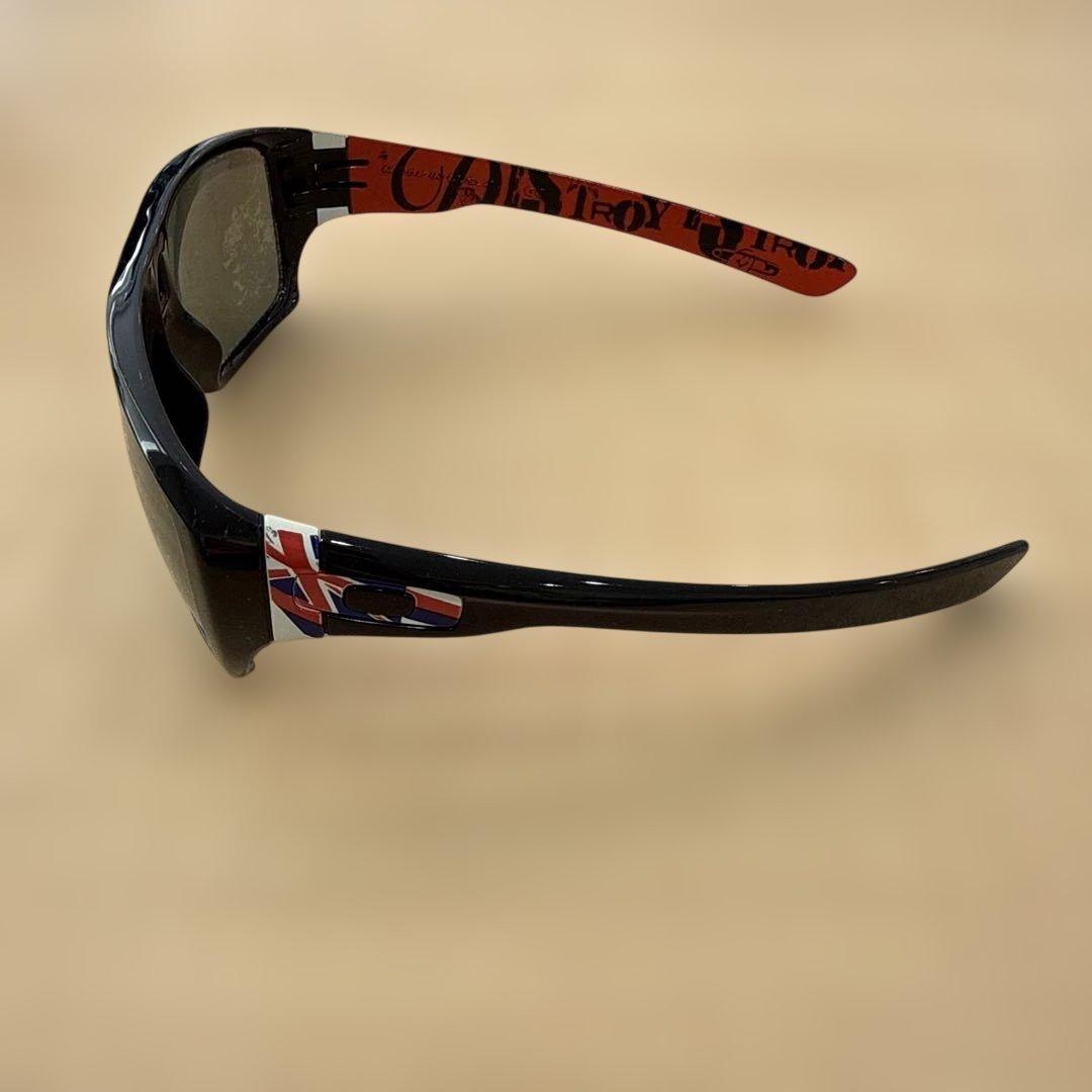 OAKLEY DISPATCH BRUCE IRONS SIGNATUREモデル