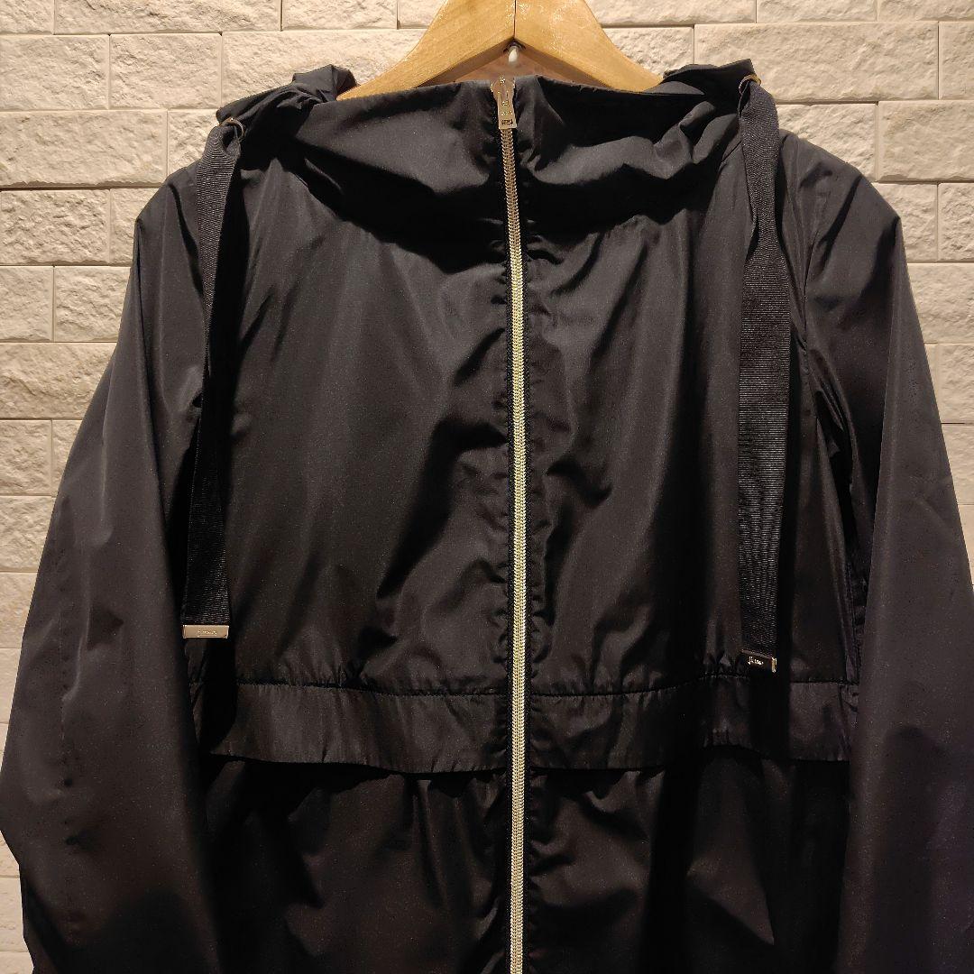 ひ*ー様 HERNO　TECHNO TAFFETA PARKA 42