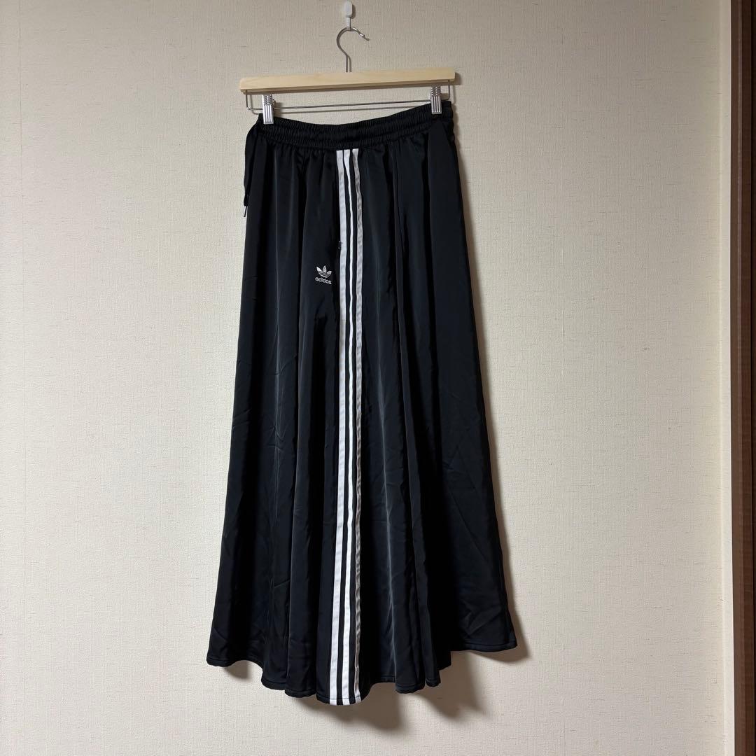 美品 adidas アディダスオリジナルス ロングサテンスカート OT XL