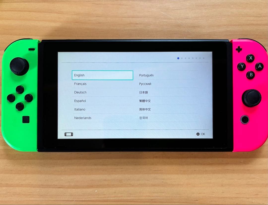 Nintendo Switch 本体 ネオンピンク・ネオングリーン