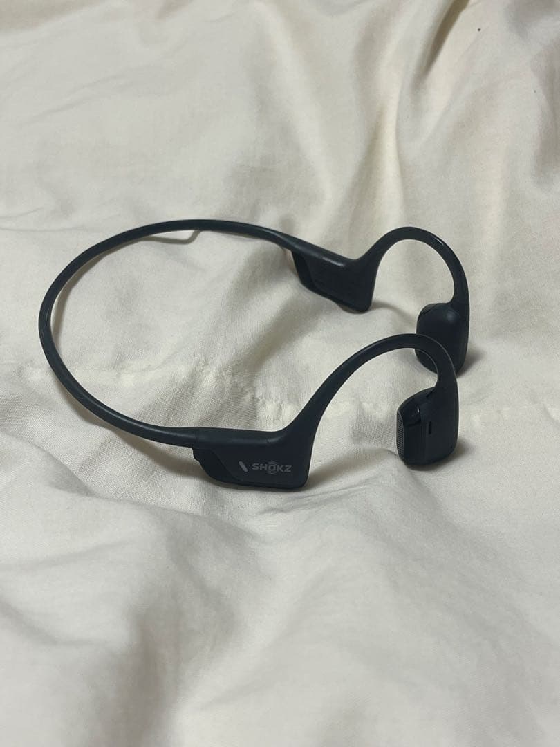 SHOKZ OPENRUN2ブラック　Bluetooth対応　ケース付き
