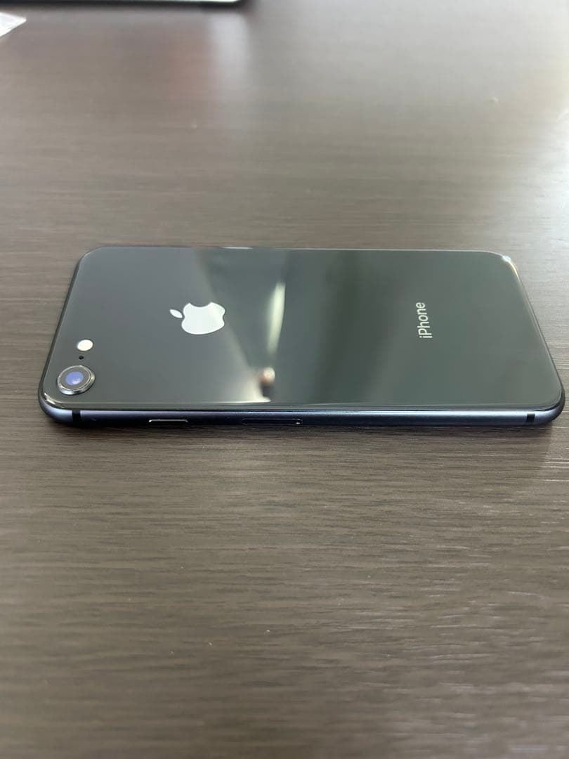 iPhone 8 SIMフリー 64GB スペースグレイ
