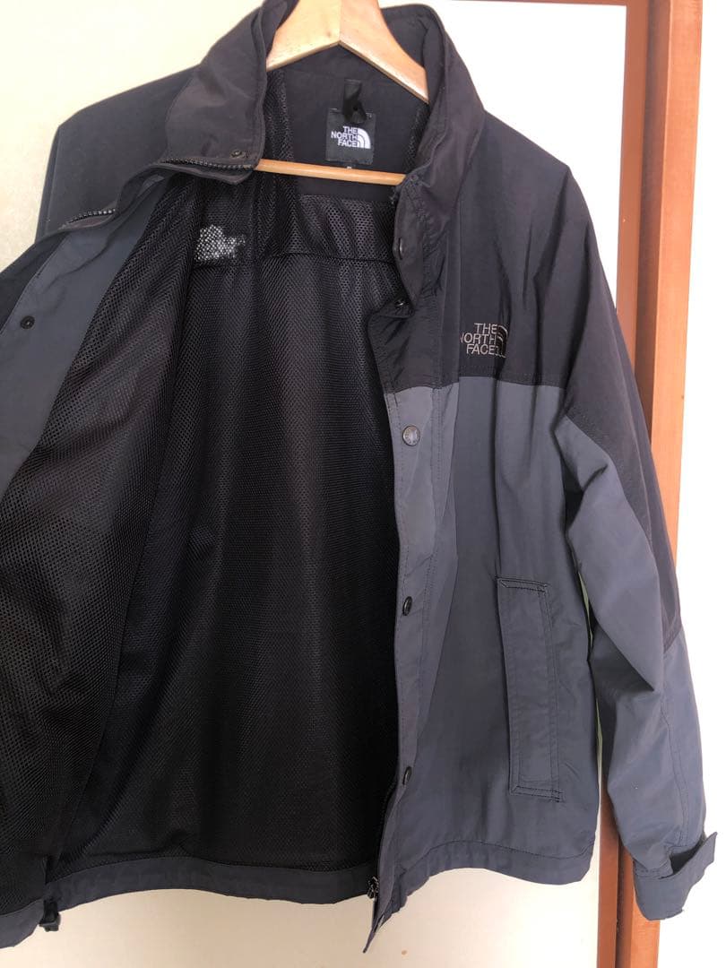 ノースフェイス　ハイドレナウィンドウジャケット　ほぼ新品