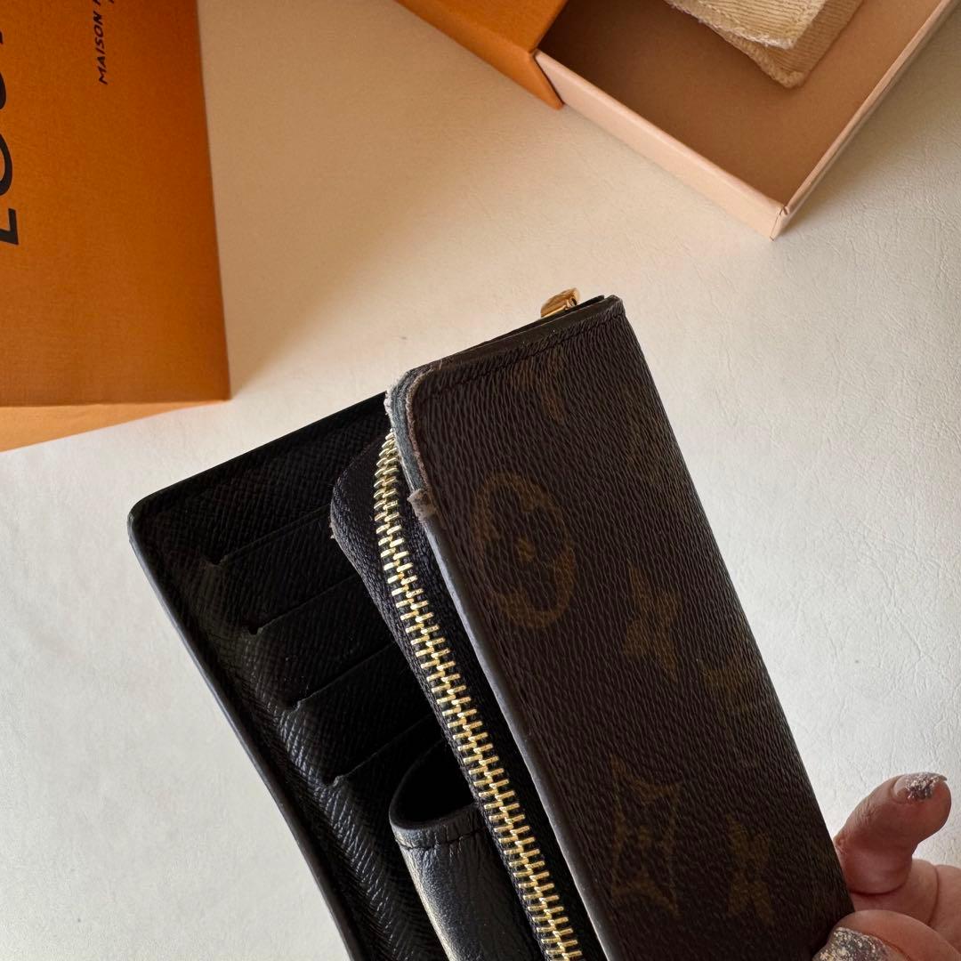 LOUIS VUITTON ポルトフォイユ・ジュリエット型番：M69432