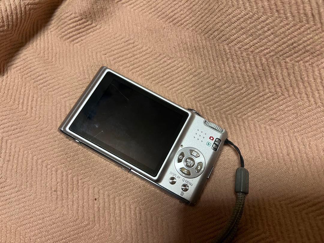 Panasonic パナソニック　LUMIX DMC-FX37 デジタルカメラ
