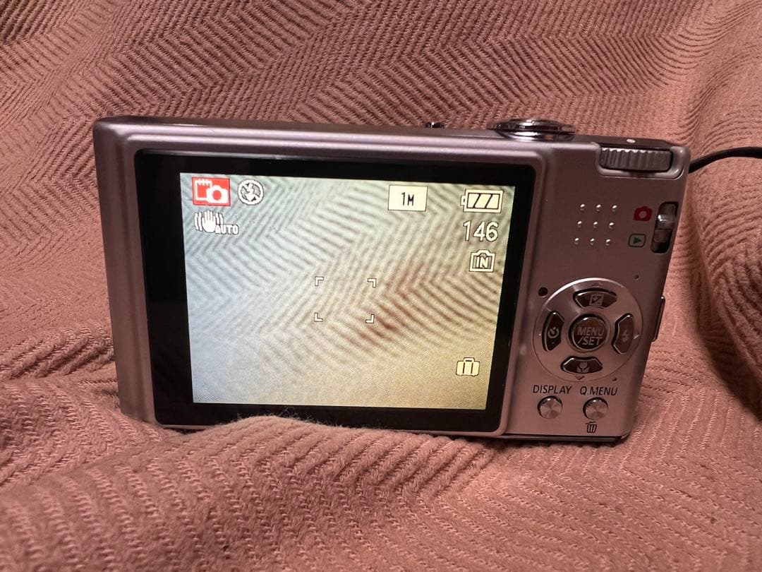 Panasonic パナソニック　LUMIX DMC-FX37 デジタルカメラ