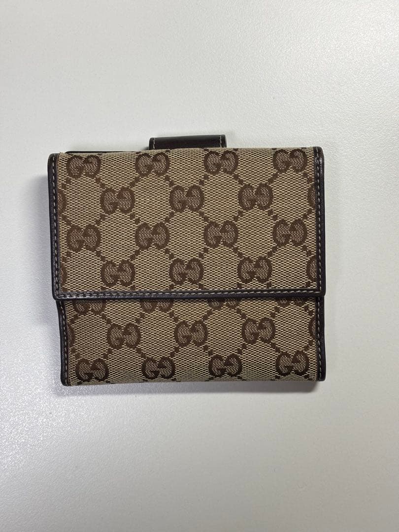 GUCCI 二つ折り財布　キャンバス　GG柄