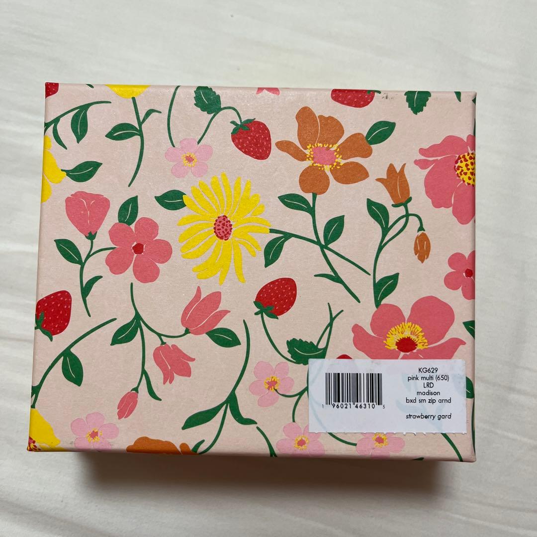 新品未使用！kate spade フラワープリント 二つ折り財布 BOX付