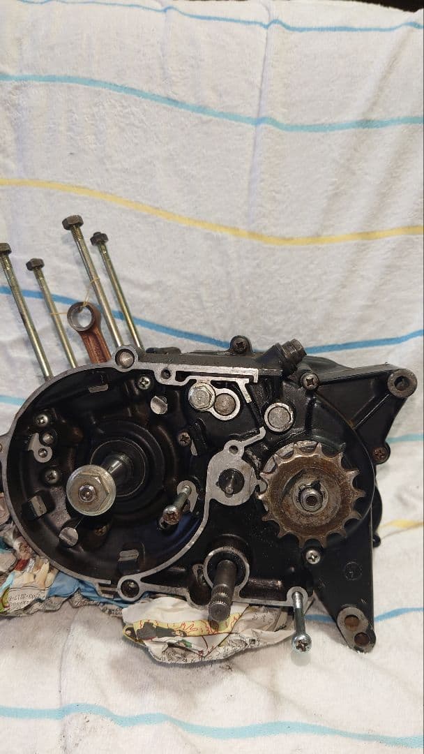 YAMAHA YZ80 3R1 腰下 クランクケース 　空冷　ミニトレ