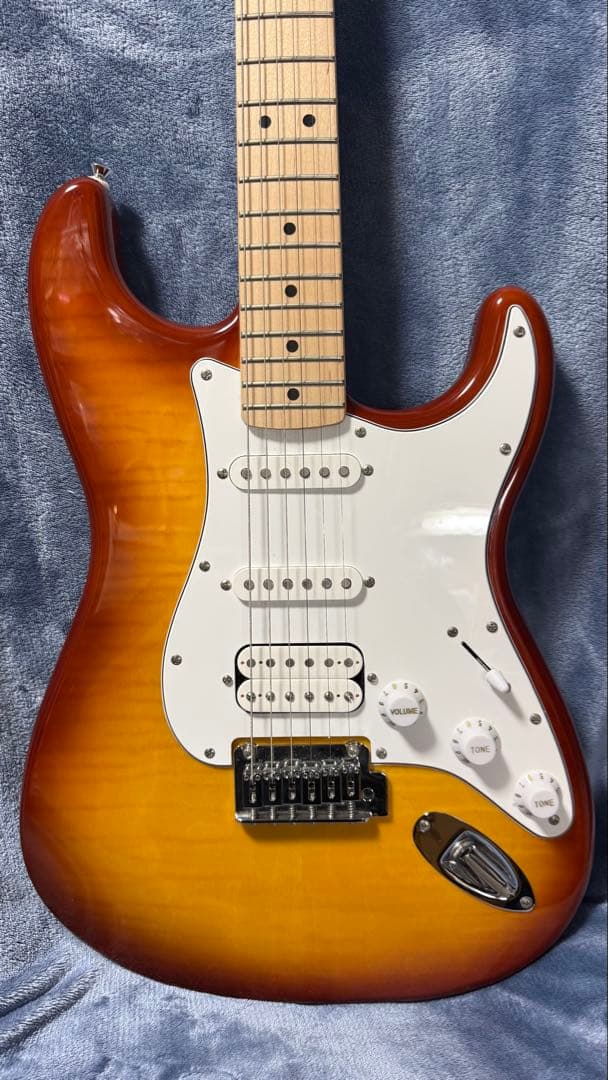 K*1様 Squier by Fender Stratocaster