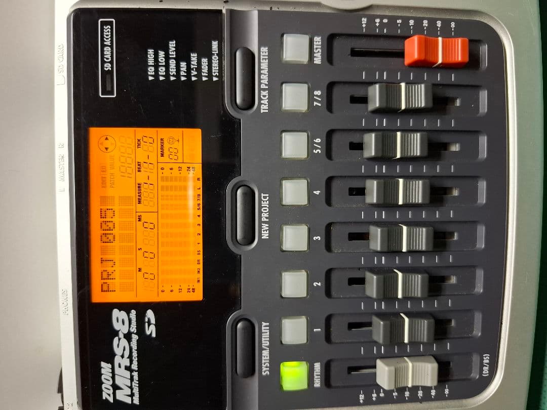 ZOOM MRS-8 マルチトラックレコーダー