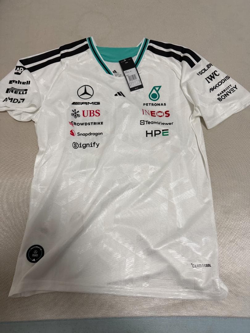 2026 AMG ペトロナス F1 チーム 半袖 T シャツ size S