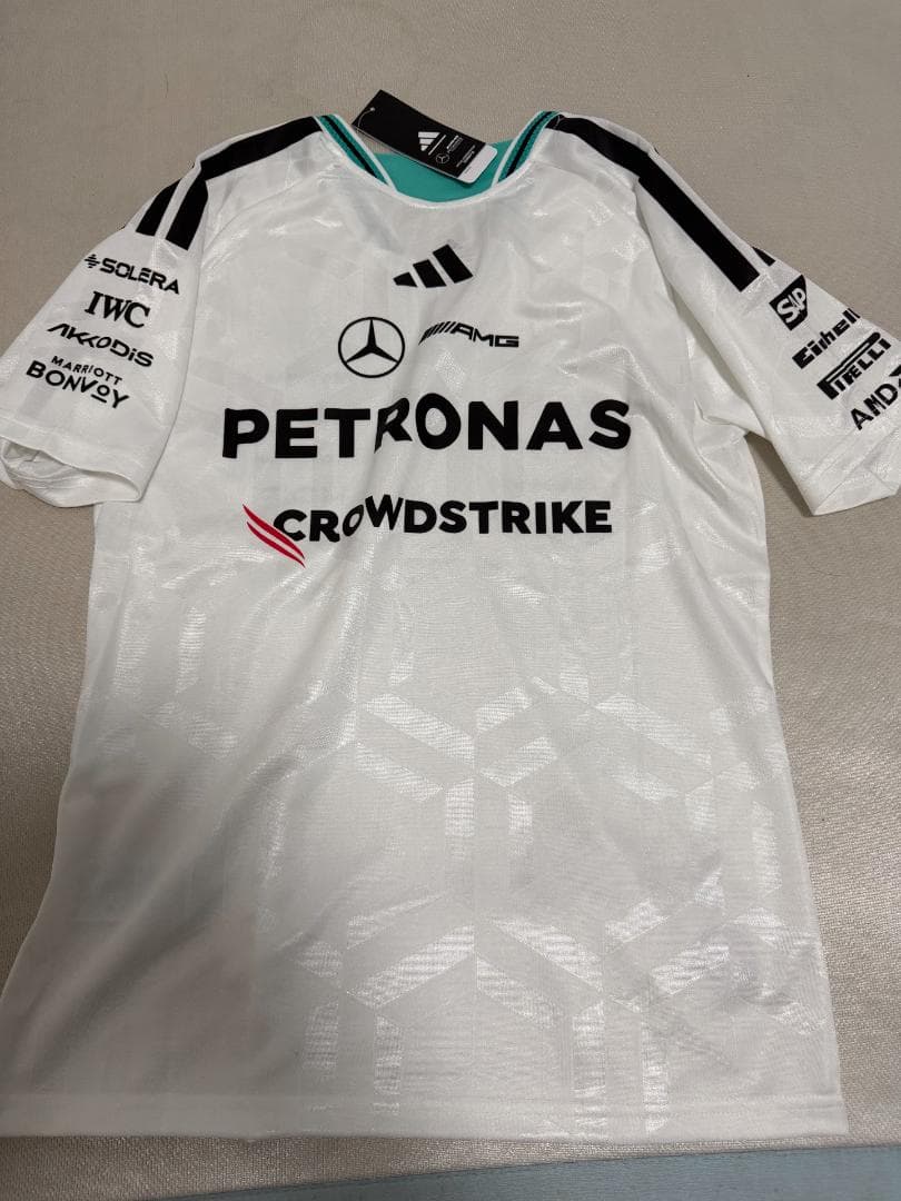 2026 AMG ペトロナス F1 チーム 半袖 T シャツ size S