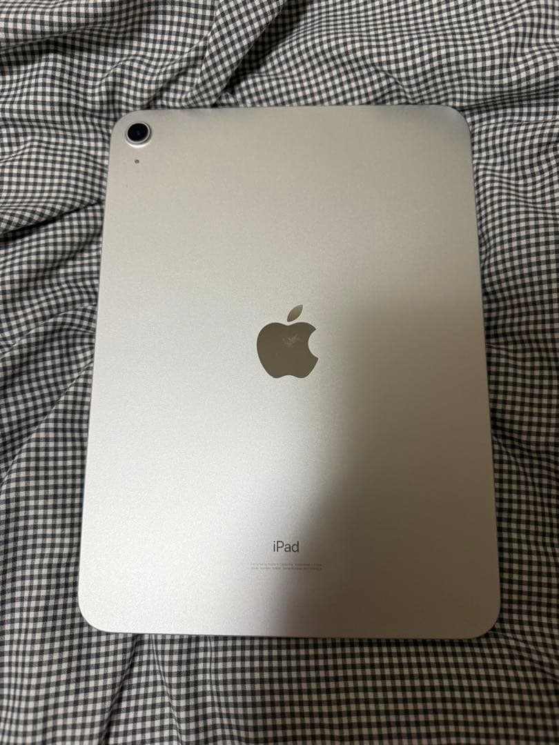 iPad第10世代　WiFiモデル　64GB シルバー