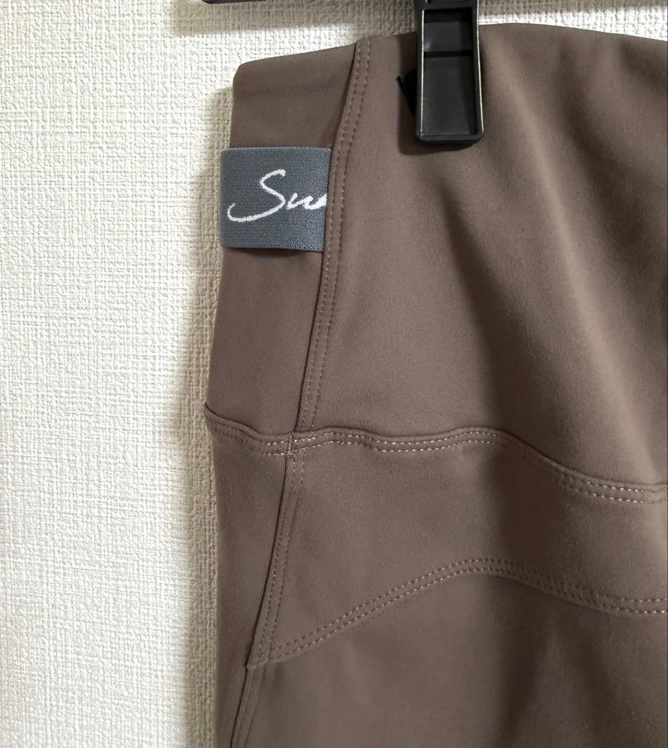 新品 スカーラ サイドロゴデザインレギンスM