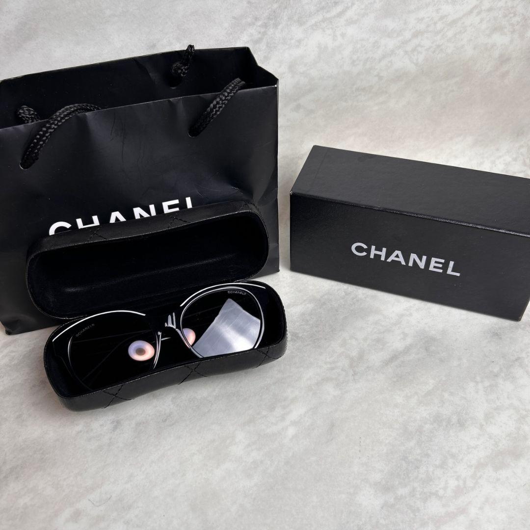 付属品完備 CHANEL サングラス バタフライ シェイプ ココマーク ブラック