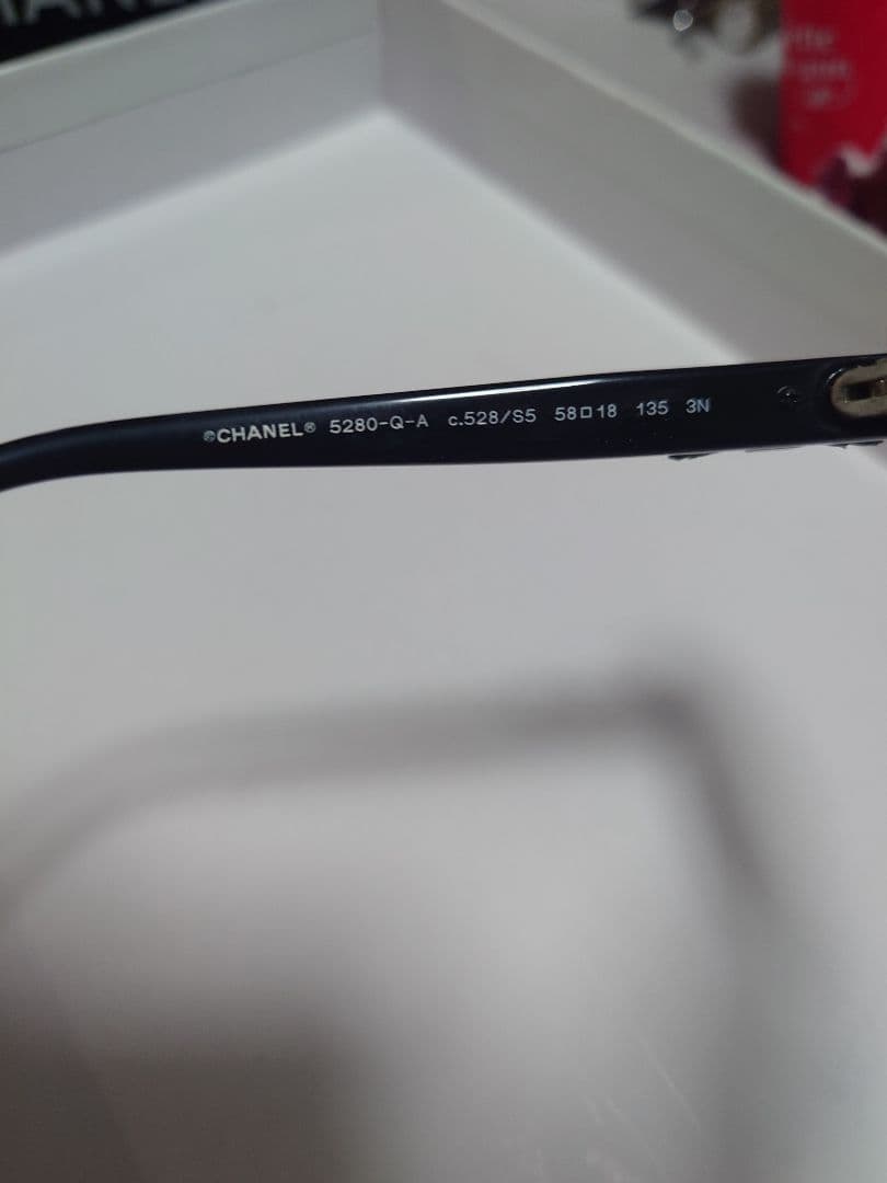 CHANEL クリーム色 サングラス
