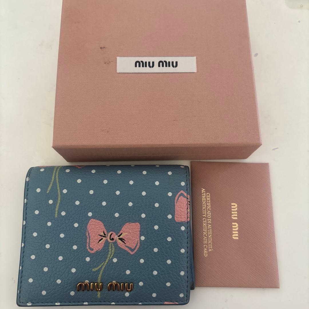 miumiu ミニ財布　リボン