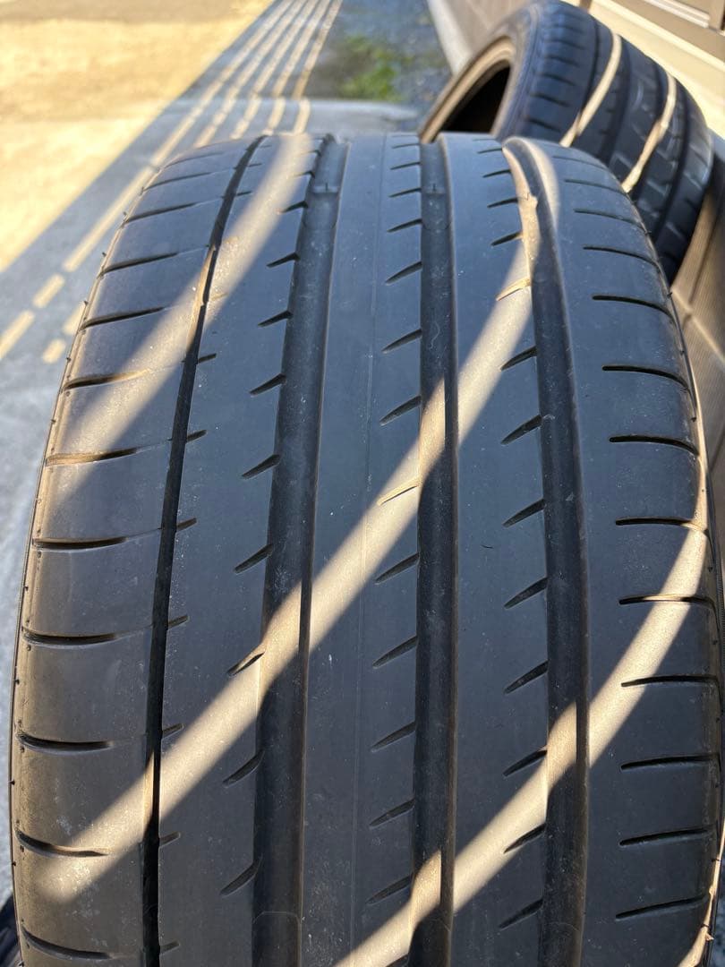 ヨコハマ ADVAN Sport V105 285/35R20 ①