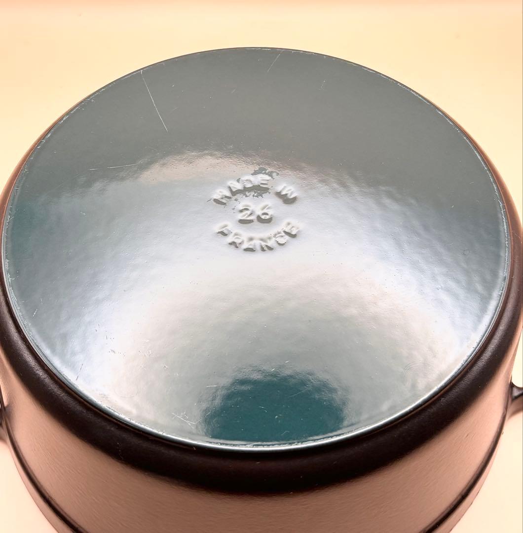 26cm STAUB LA COCOTTE ブラック　ピコ・ココット ラウンド