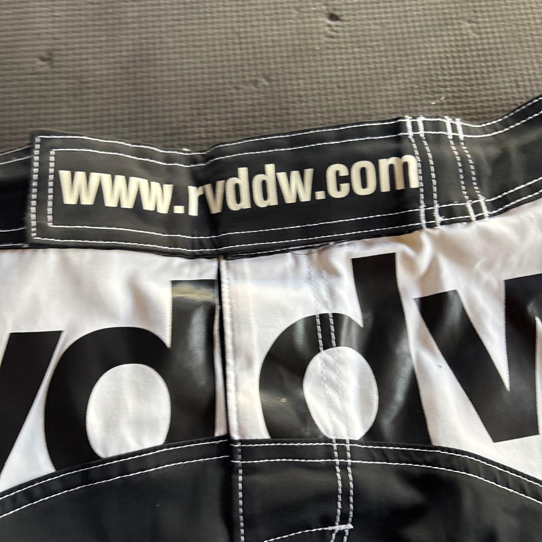 rvddw リバーサル　reversal ファイトショーツ 黒白赤