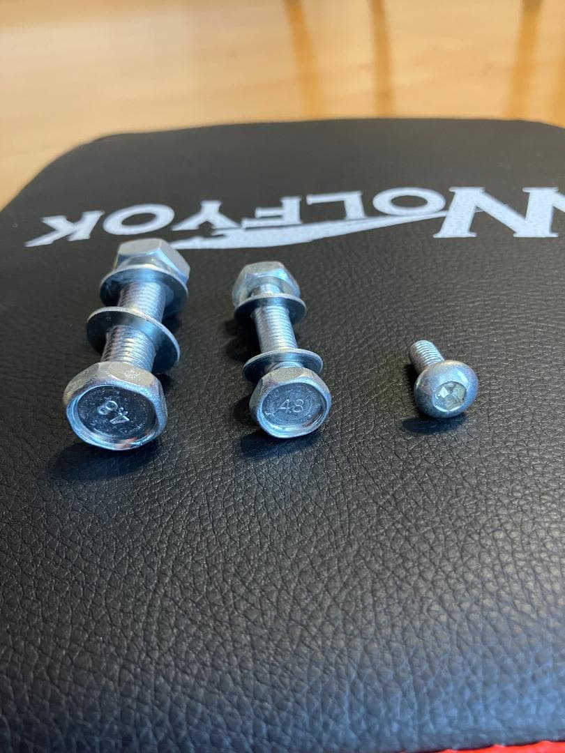 LEO1202、【美品】ぶら下がり健康器 懸垂マシン Wolfyok