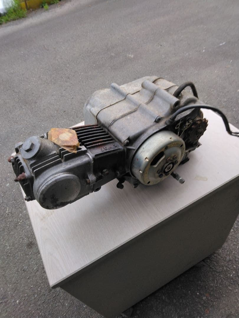 ホンダモンキーの6ボルトエンジン　z50JE
