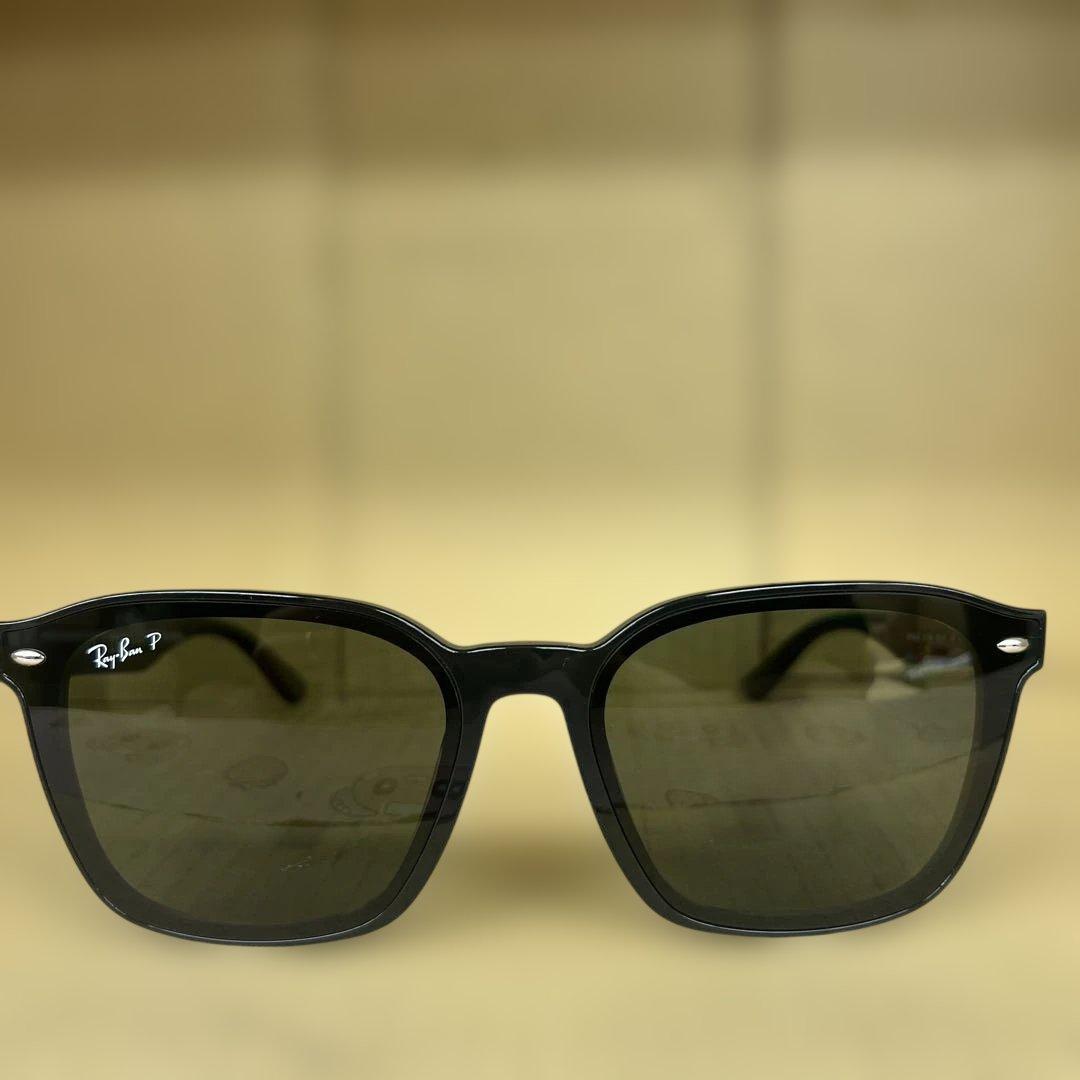 1368Ray-BanサングラスRB4392D