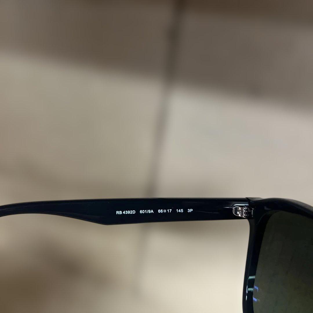 1368Ray-BanサングラスRB4392D