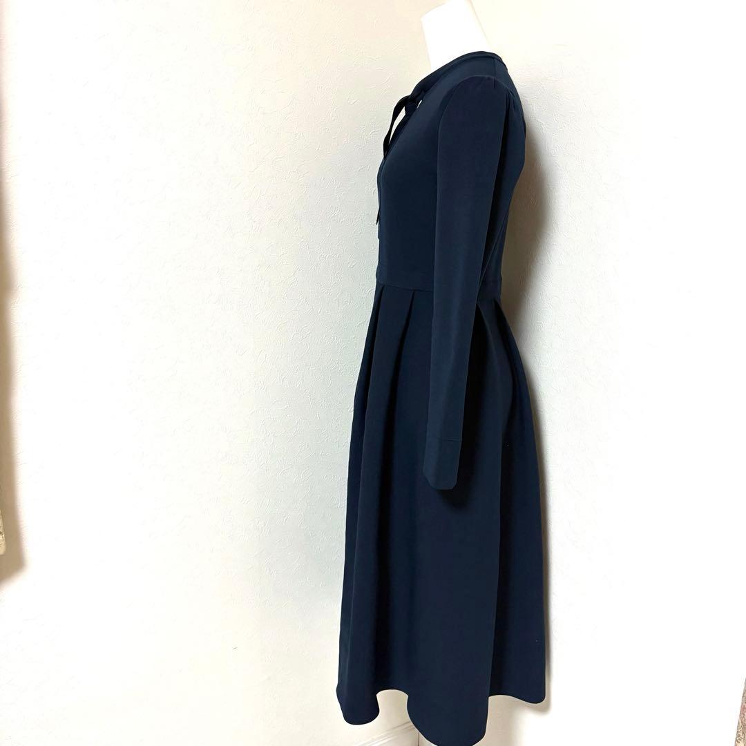 ⬛︎な美品◆23AW CELFORDボウタイプリーツワンピース　ネイビー濃紺