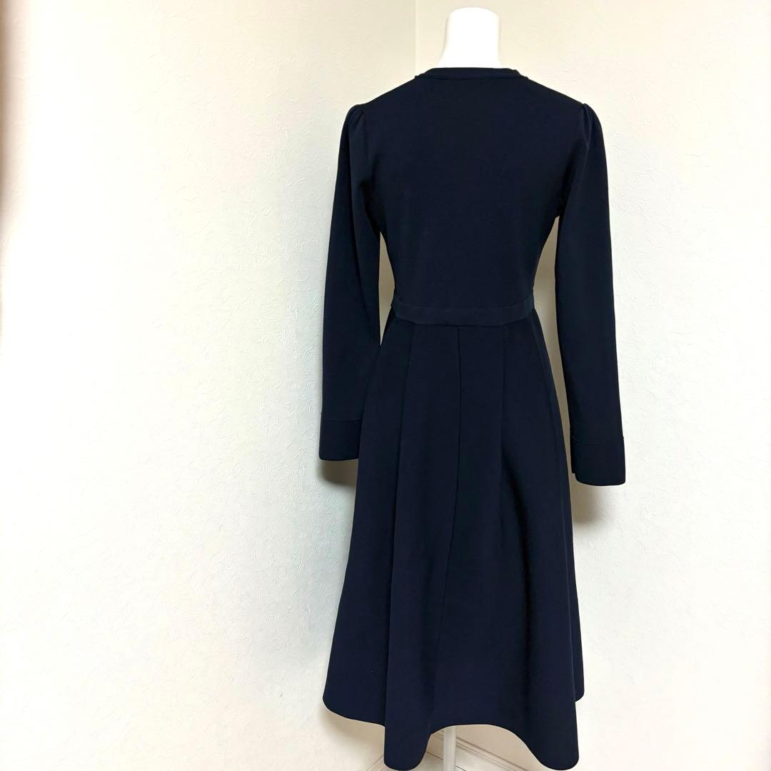 ⬛︎な美品◆23AW CELFORDボウタイプリーツワンピース　ネイビー濃紺