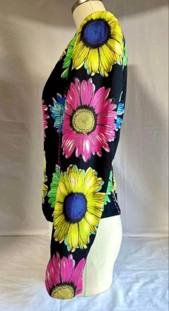 GIANNI VERSACE　ジャンニヴェルサーチ　シルクジャケット　38 ロゴ