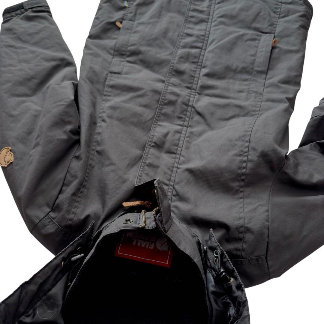 FJALL RAVEN フェールラーベン ジャケット ブラック フードミリタリー