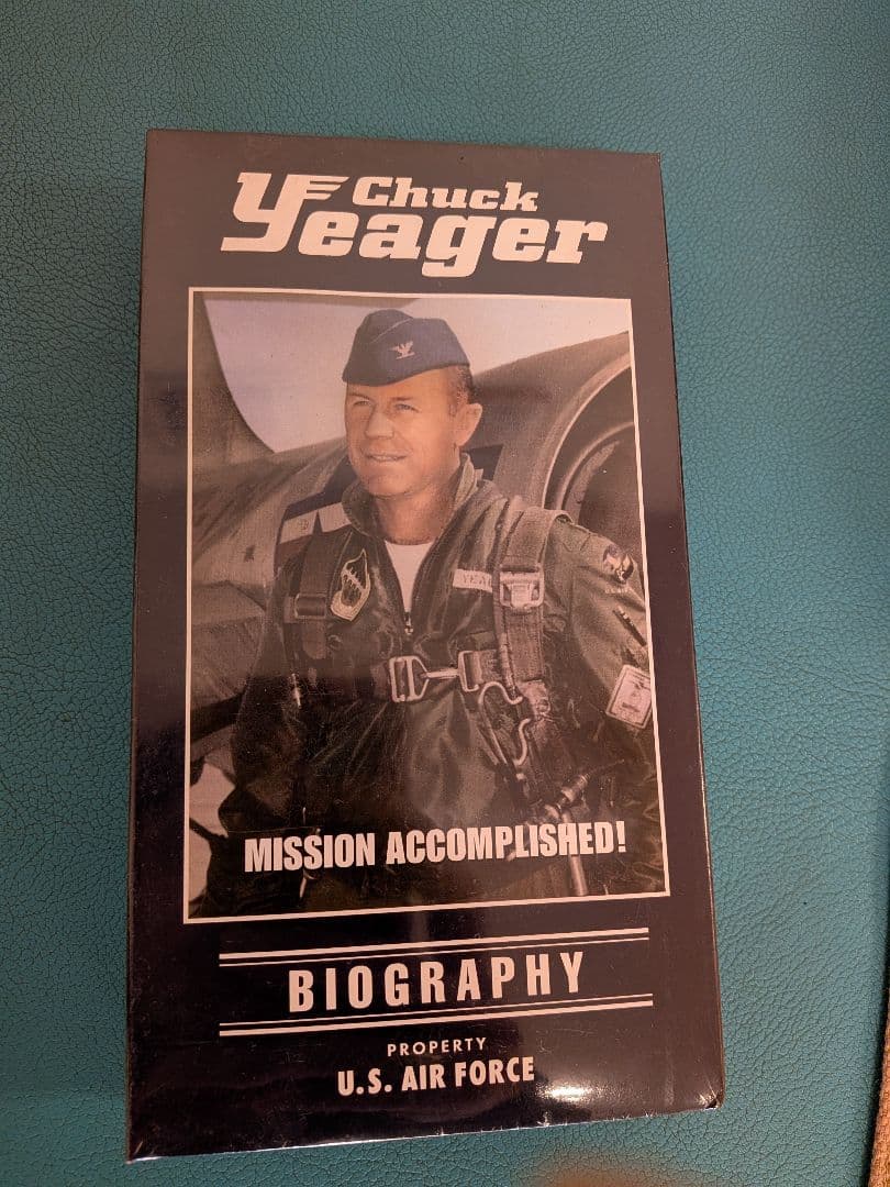 旧リアルマッコイズ　Chuck Yeager 50周年記念切手　ビデオ付