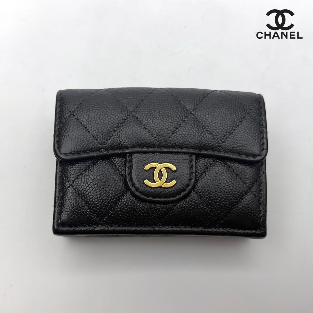 正規品 シャネル クラシック マトラッセ ゴールド金具 Wホック 三つ折り財布