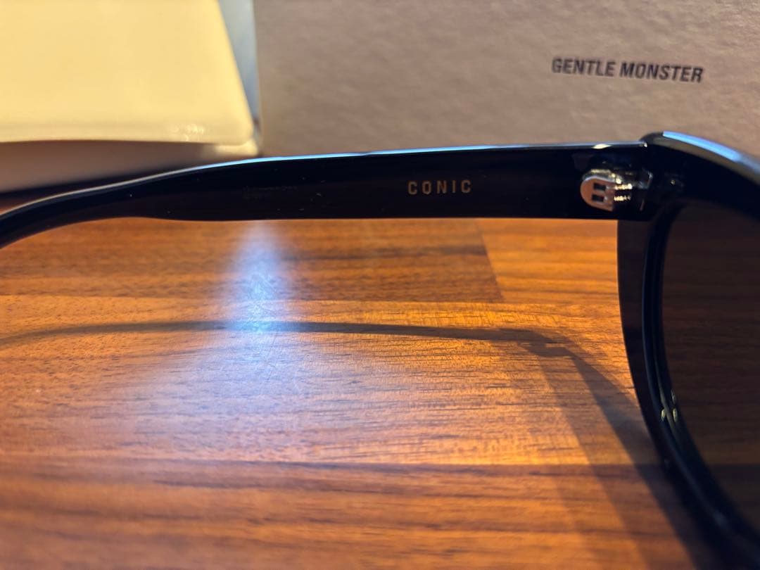 GENTLE MONSTER Conic 01 サングラス
