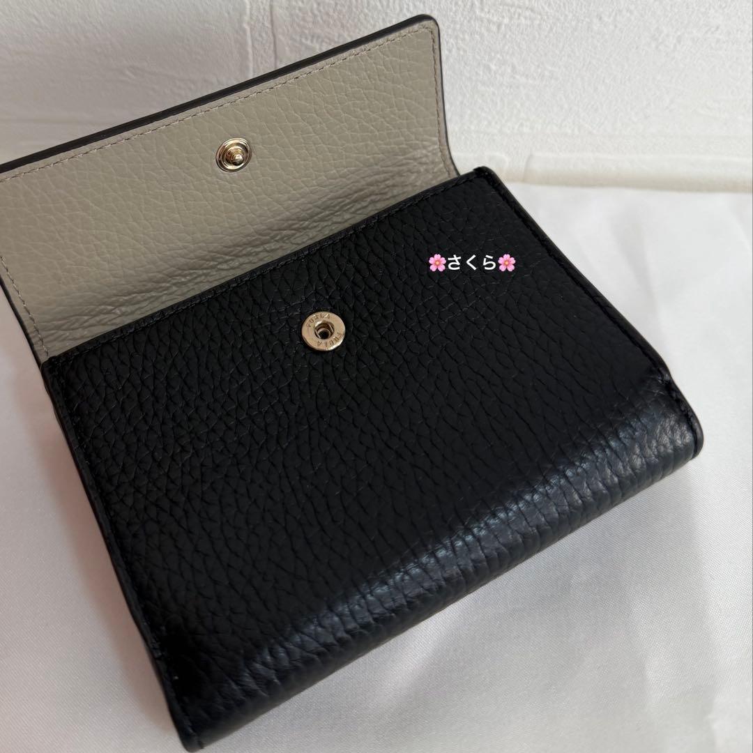 ✨極美品✨フルラ ダフネ 三つ折り財布 ブラック