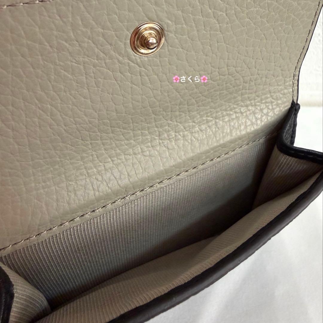 ✨極美品✨フルラ ダフネ 三つ折り財布 ブラック