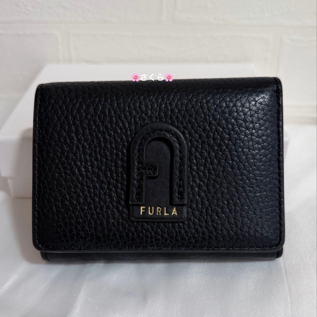 ✨極美品✨フルラ ダフネ 三つ折り財布 ブラック