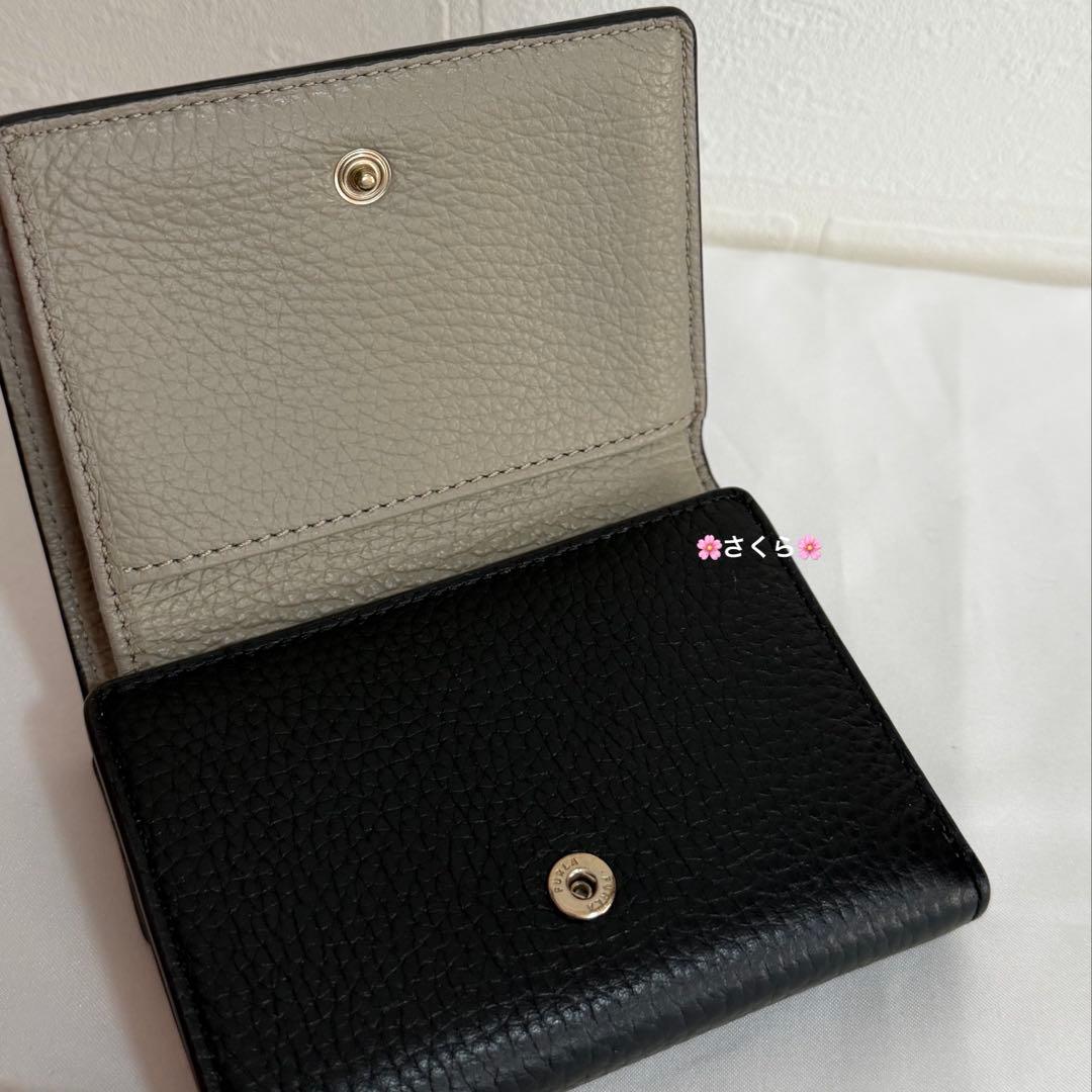 ✨極美品✨フルラ ダフネ 三つ折り財布 ブラック