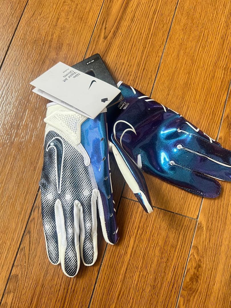 日本未発売　新品未使用 NIKE アメフトグローブ 海外Sサイズ