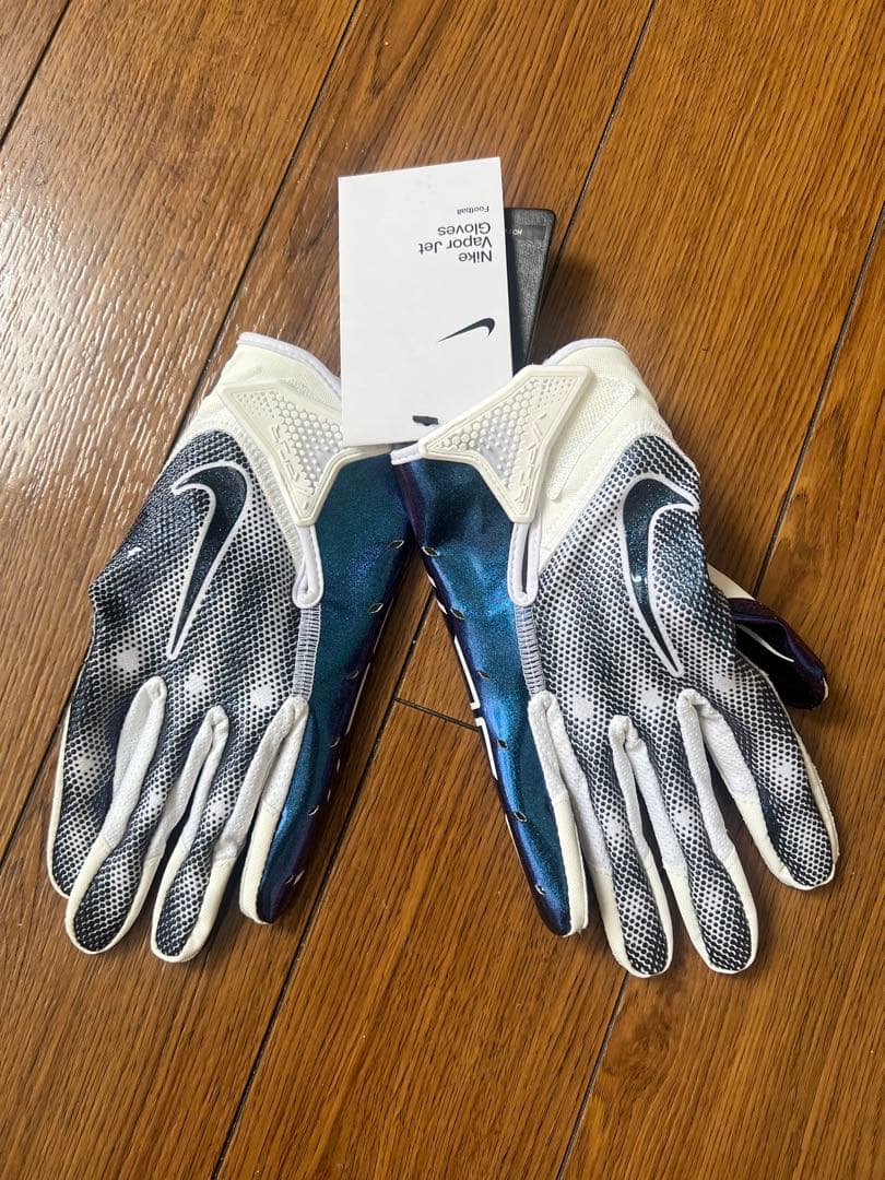 日本未発売　新品未使用 NIKE アメフトグローブ 海外Sサイズ
