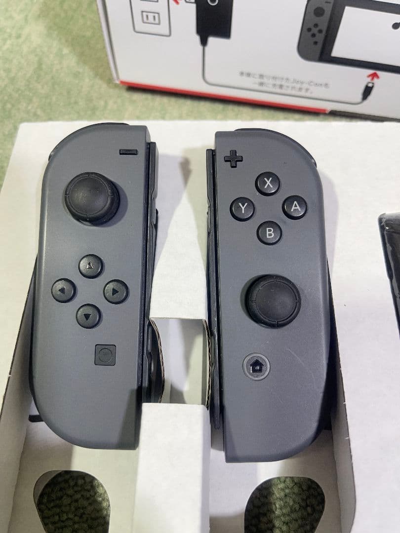 タ*コ様 ◆美品◆任天堂Switchバッテリー強化版 グレー本体一式◾️おまけ付