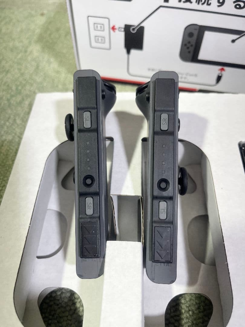 タ*コ様 ◆美品◆任天堂Switchバッテリー強化版 グレー本体一式◾️おまけ付