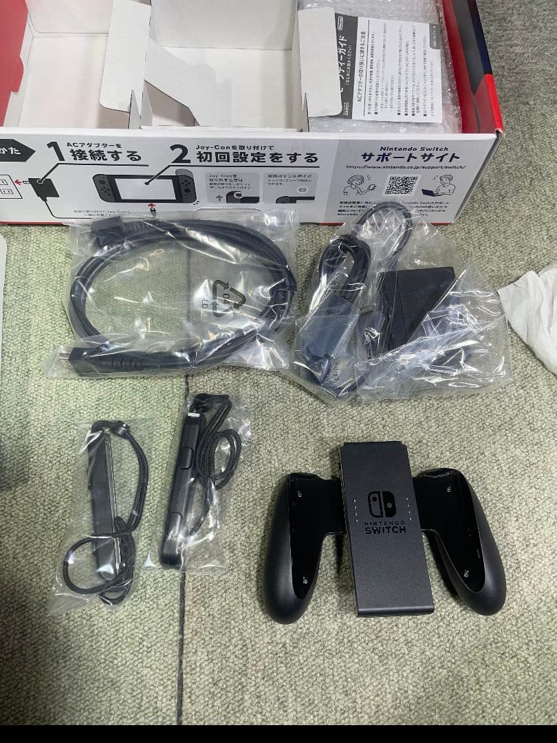 タ*コ様 ◆美品◆任天堂Switchバッテリー強化版 グレー本体一式◾️おまけ付