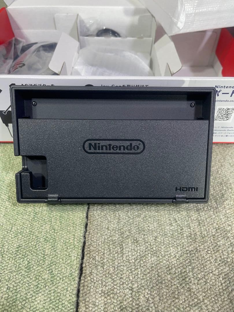 タ*コ様 ◆美品◆任天堂Switchバッテリー強化版 グレー本体一式◾️おまけ付
