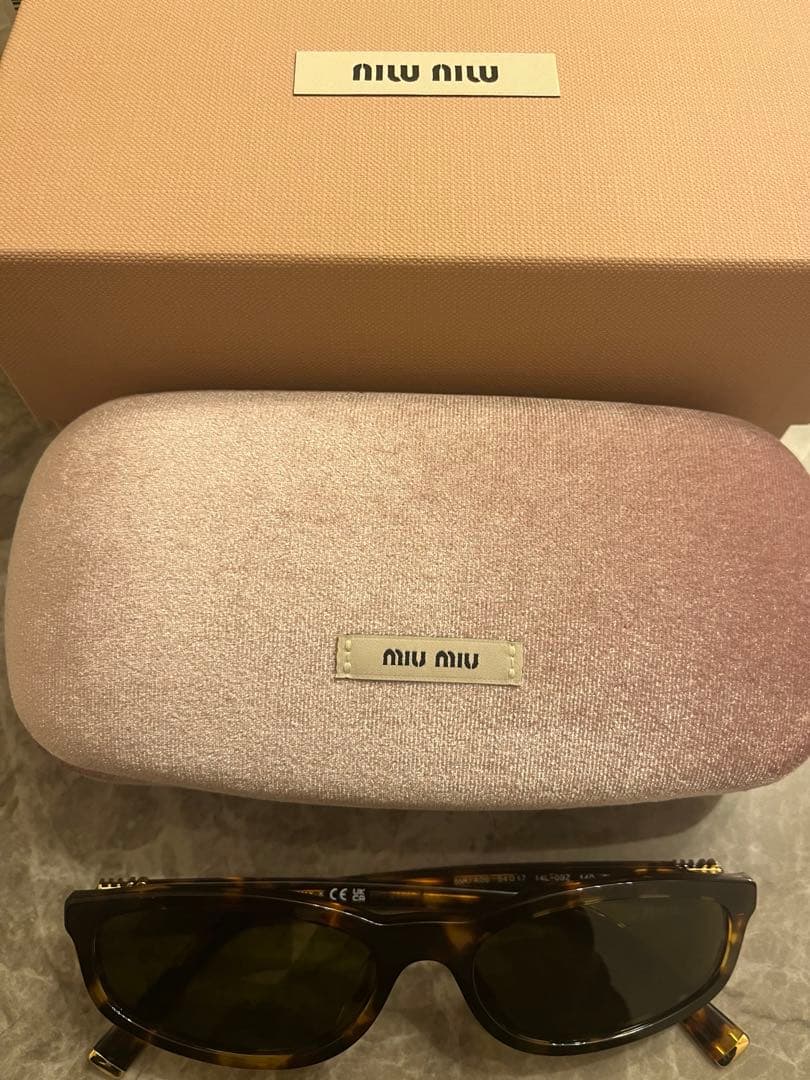 ミュウミュウ　miumiu OMU A06Sリガードサングラス　ブラウンベッコウ